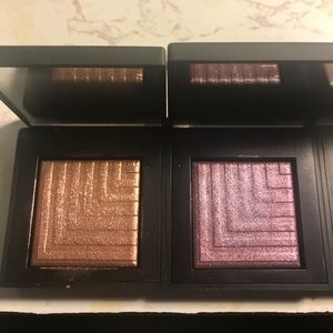 NARS dual intensity single shadows!